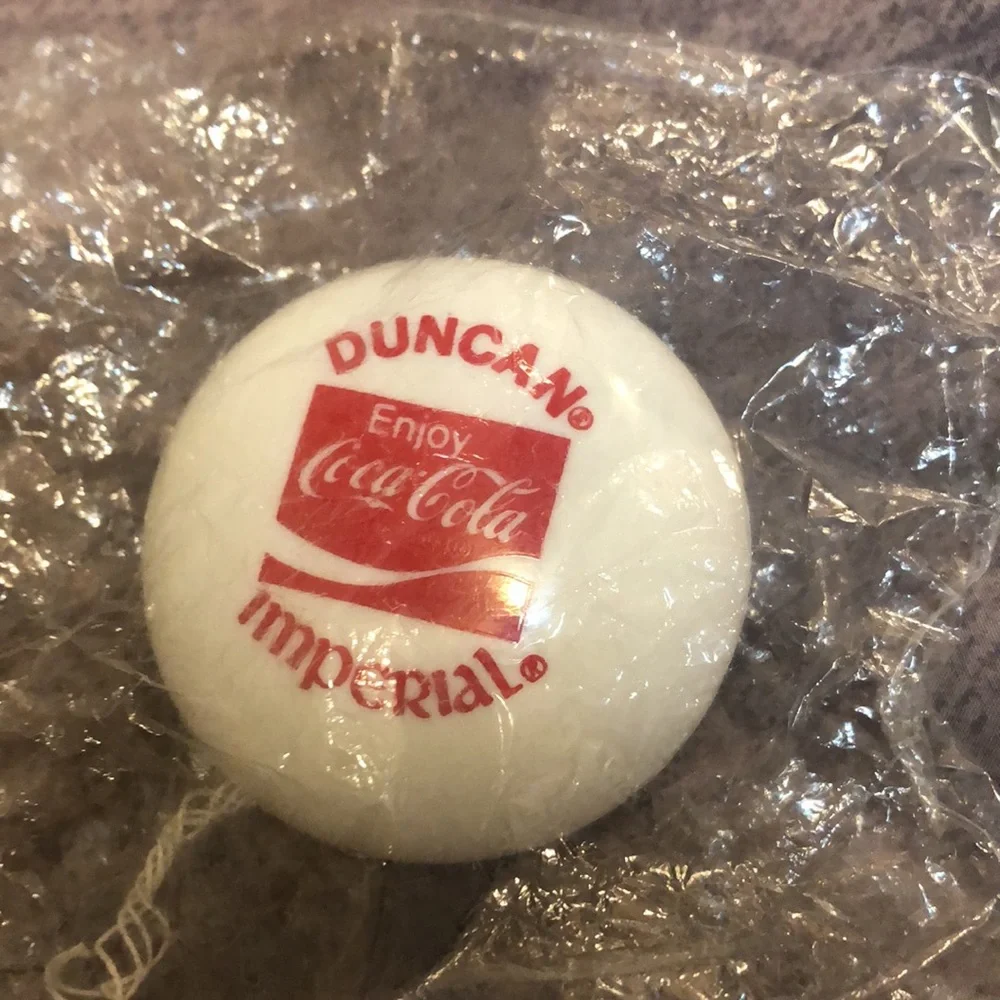 Vintage Duncan Coca-Cola brand yo-yo toy. New.